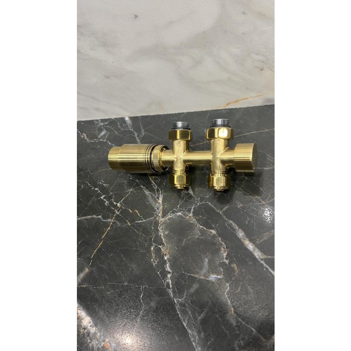 Gouden radiator aansluitset Recht voor radiatoren met onder aansluiting t.b.v 16 mm buis