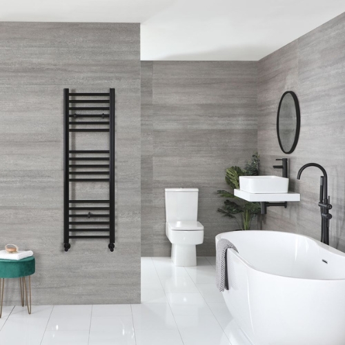 Mat zwarte badkamer radiator